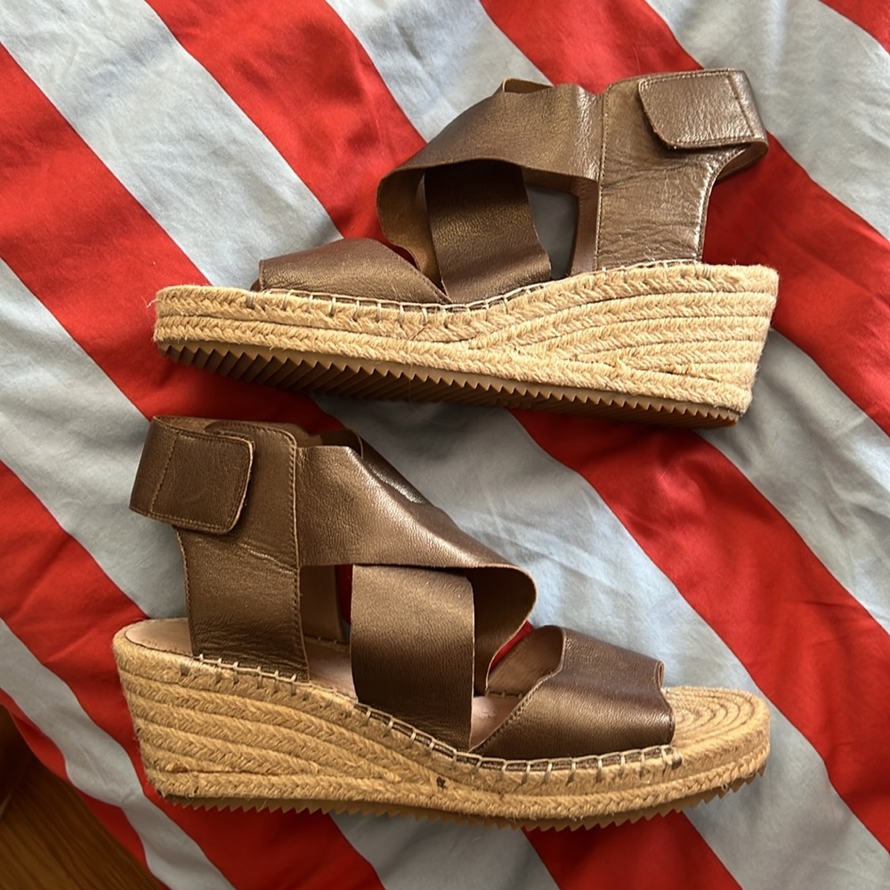 🕶️Eileen Fisher Willow Bronze Metallic Leather Espadrille Wedge Heel Sandals 11 - Picture 3 of 9